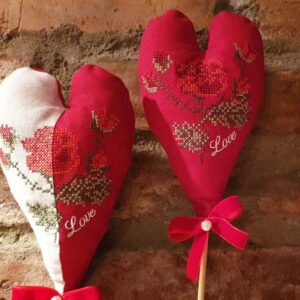 Roositikandiga armastuse südameke